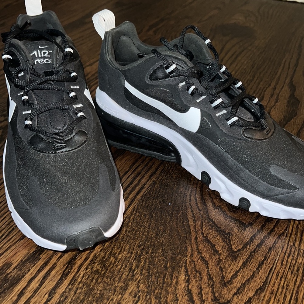 NEW NIKE AIRMAX 270 REACT